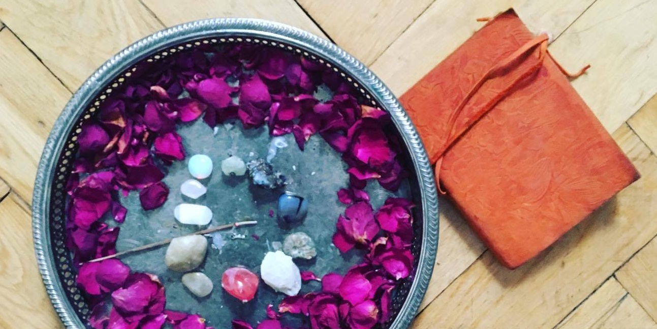 Yogobe annamariyoga fullmoon
