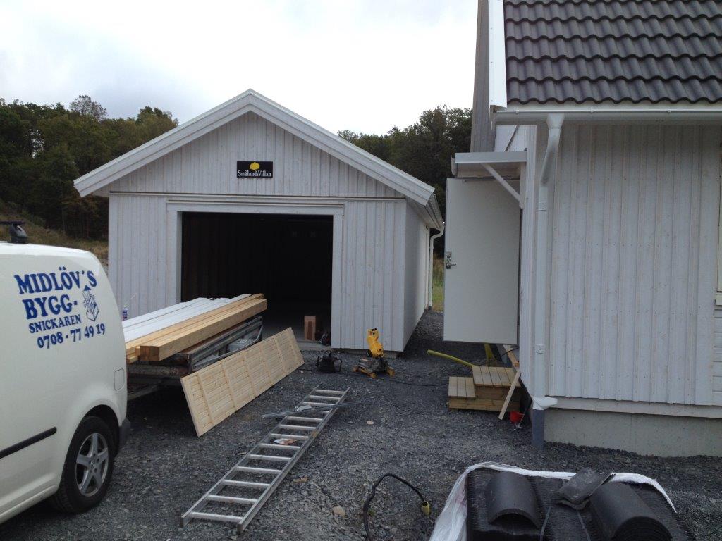 En inte så ovanlig syn: ett Attefallshus som blivit garage istället för en extra bostad. Foto: Thomas Norman