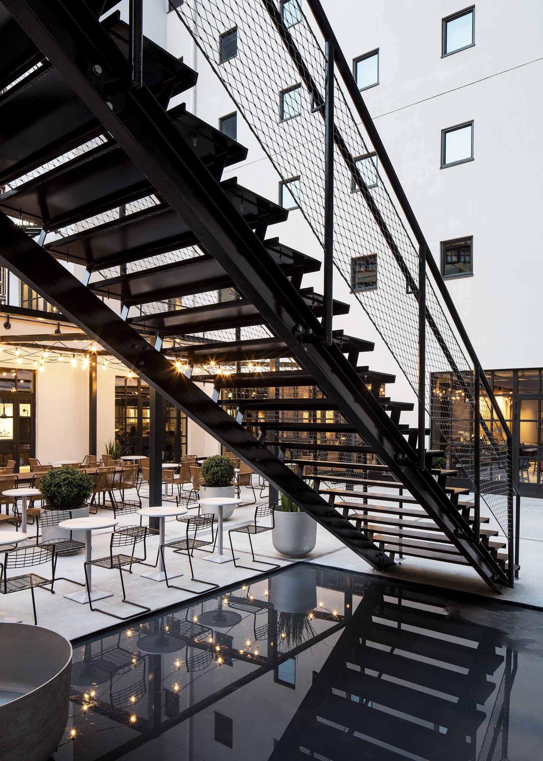 Blique by Nobis. Fotor: Bruno Ehrs.