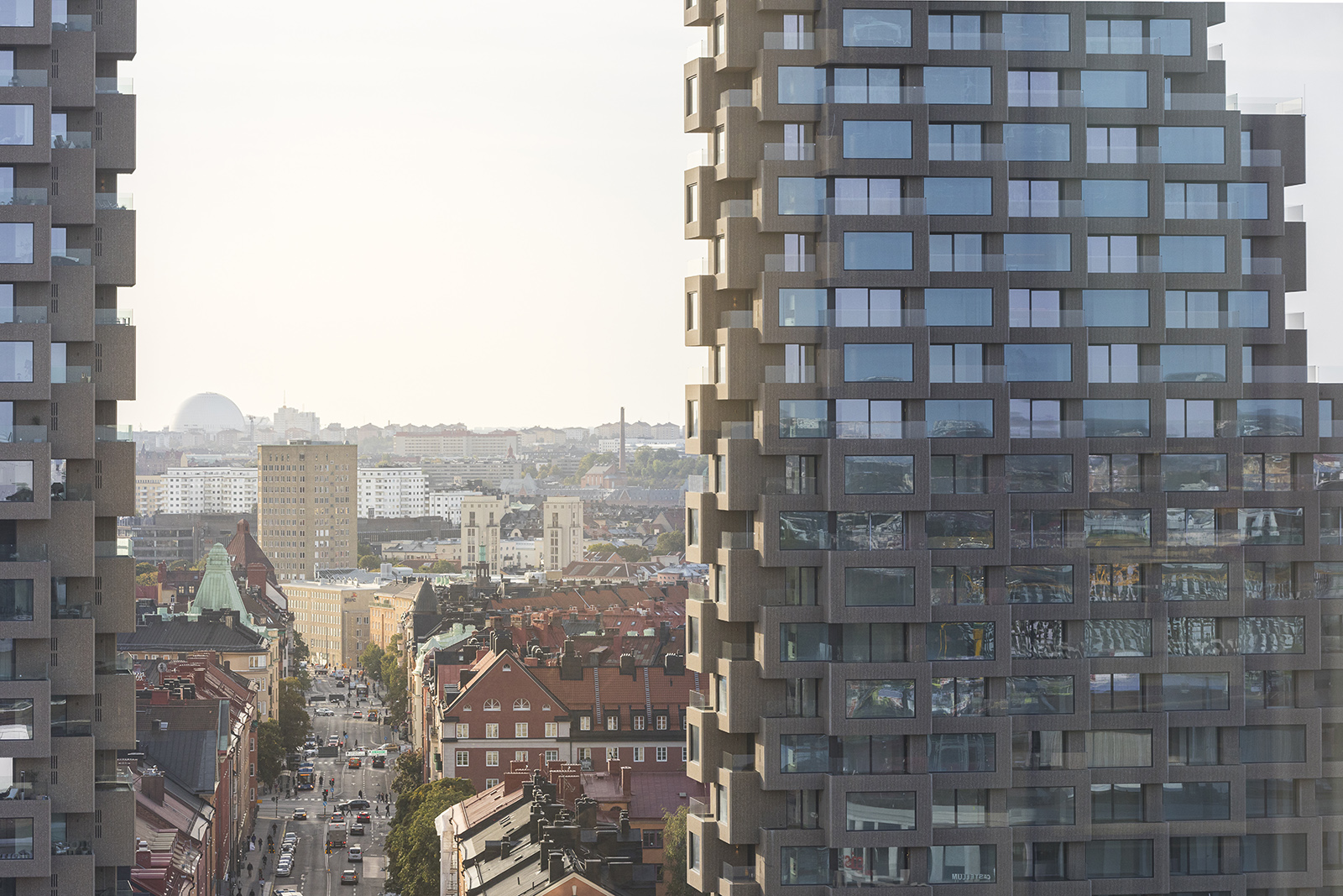 Norra Tornen i Stockholm, exempel på arkitektur som inte anknyter till platsen
