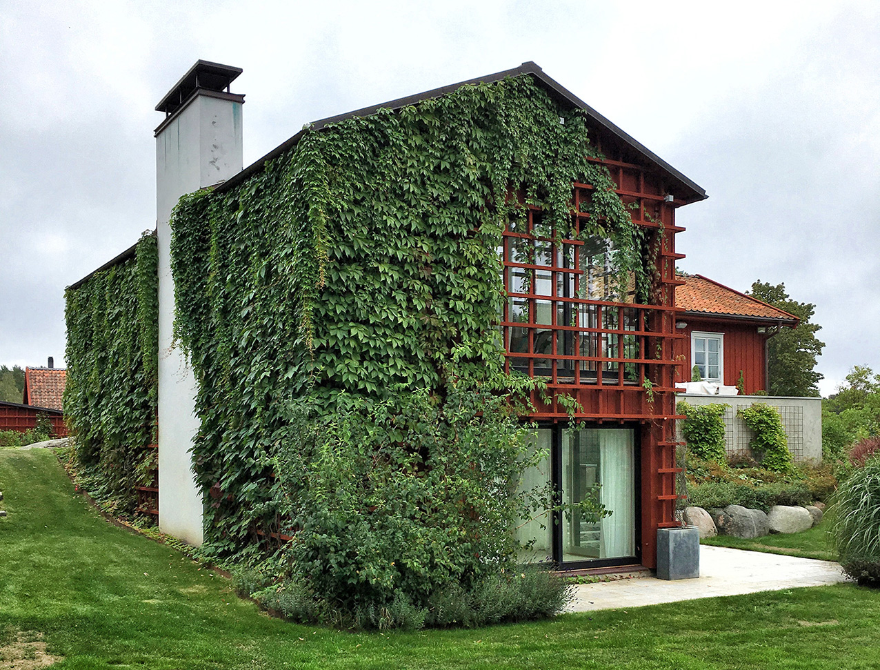 Renovering och nybyggnad av villa på Värmdö, som blev nominerat till Rödfärgspriset. Arkitekt: Hidemark & Stintzing. Foto: Jacob Hidemark