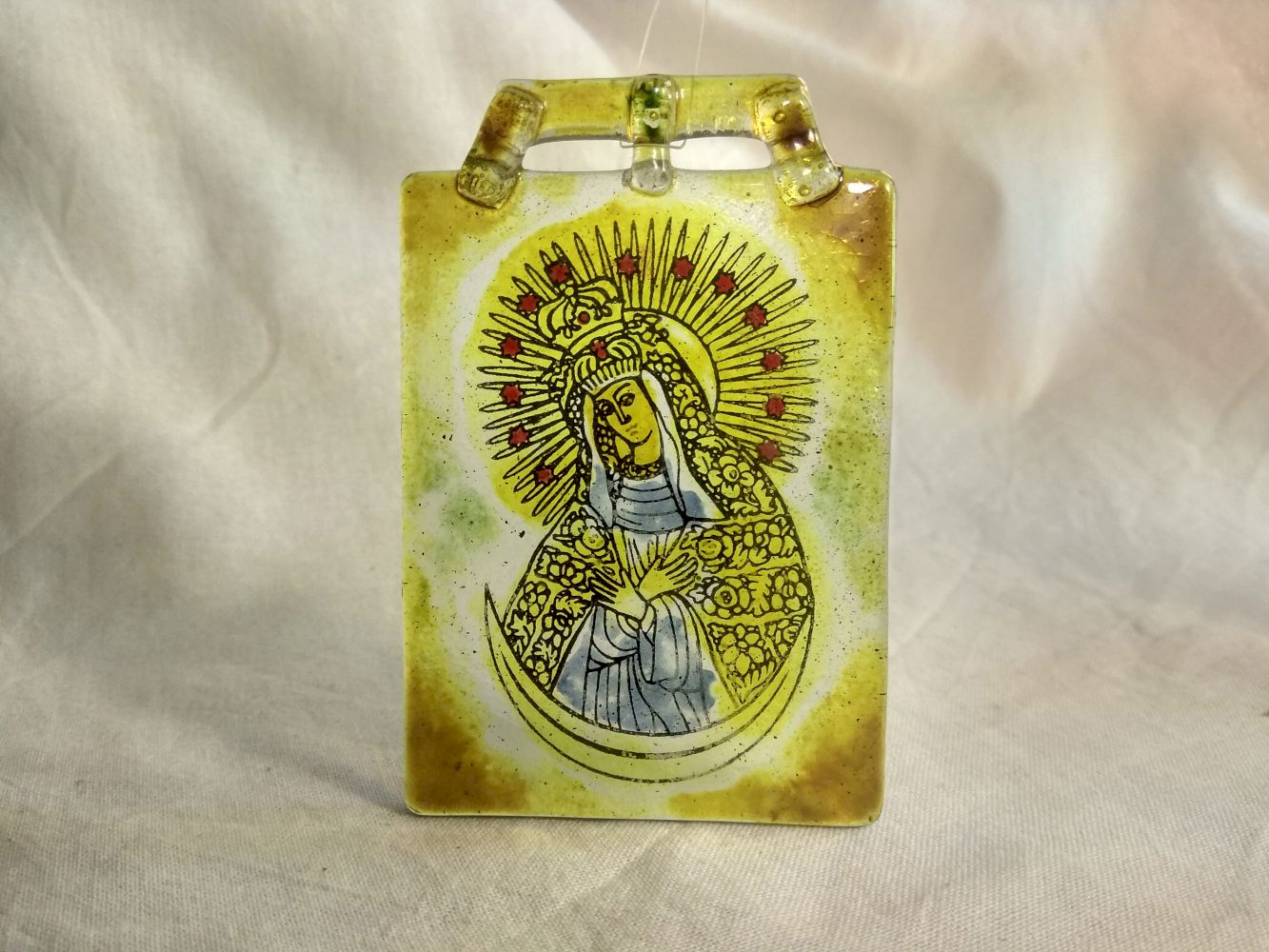 Mary Souvenir 6 cm x 9 cm  , Lithuania, Vilnius in glass