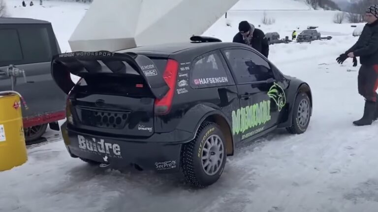 Sjov på isen: Stian kører Fiesta med Volvo-kværn og over 1.000 heste
