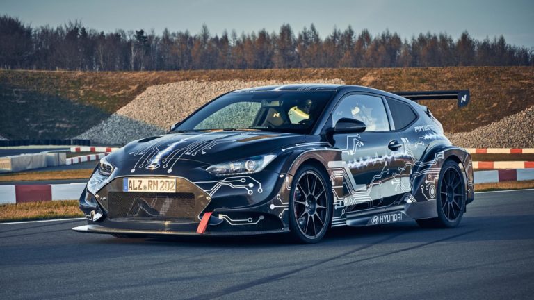 Her er en Hyundai…. med 800 hk OG baghjulstræk!