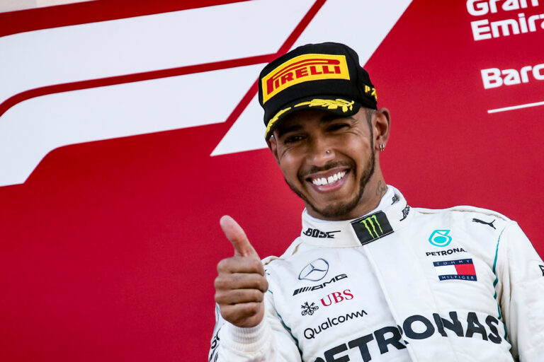 Så meget tjener Hamilton og F1-stjernerne på Instagram