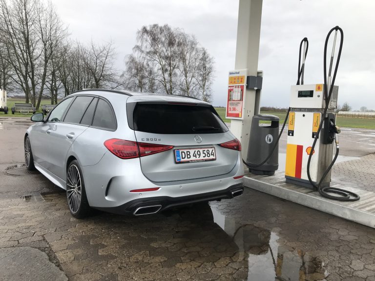 SE PRISEN – Det koster benzin og diesel uden afgifter