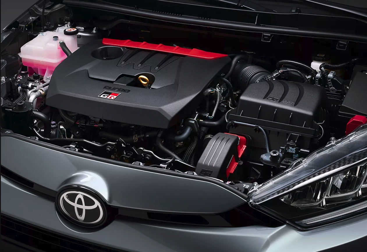 Toyota vil udstyre elbiler med 2 benzinmotorer