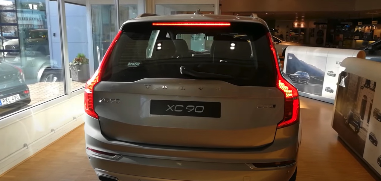 Trådte i kraft 7. juli - rammer alle nye bilers baglygter