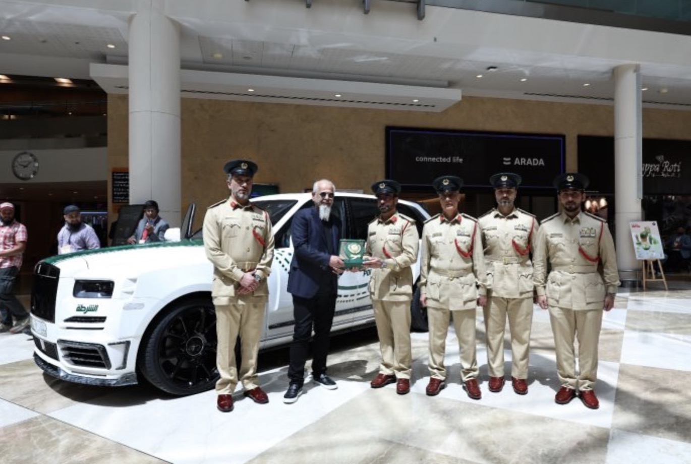 Nu kører politiet i Dubai Rolls-Royce fra Mansory