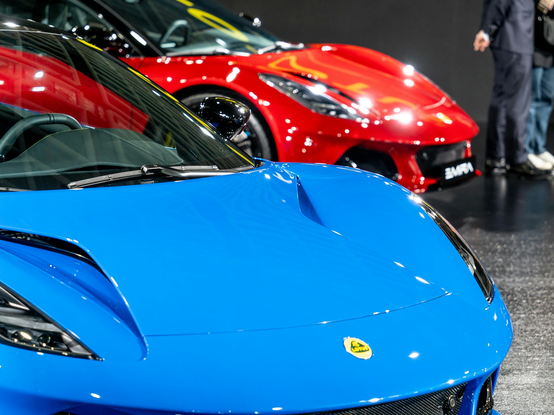 V6-motor fourener for meget - ny Lotus får AMG's V8'er