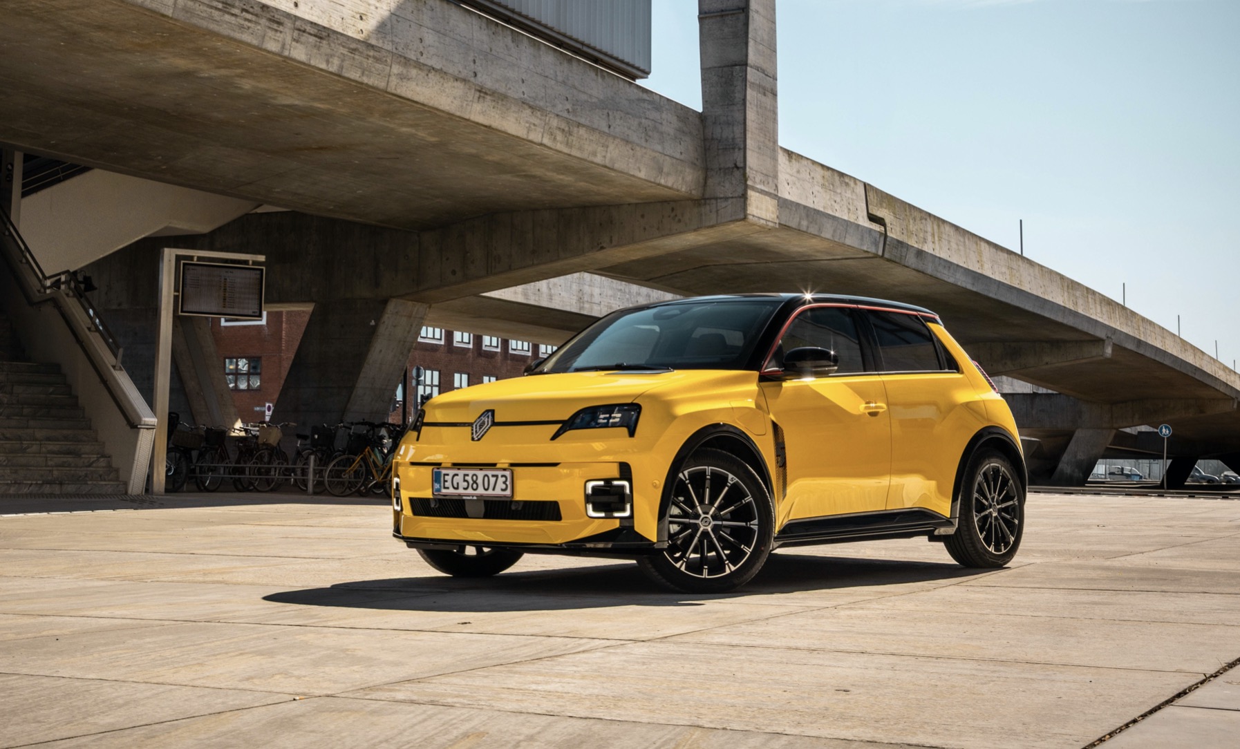 Renault giver 5 års garanti på elbiler – og sænker leasingpriserne