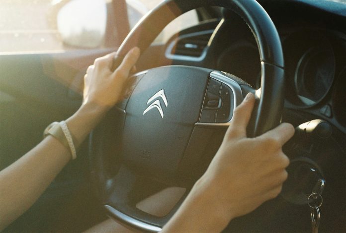 Citroën beder 10.000 bilister om ikke at køre bil
