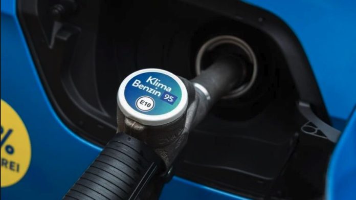 Tysk benzin fjerner 90% CO2: Prisen chokerer