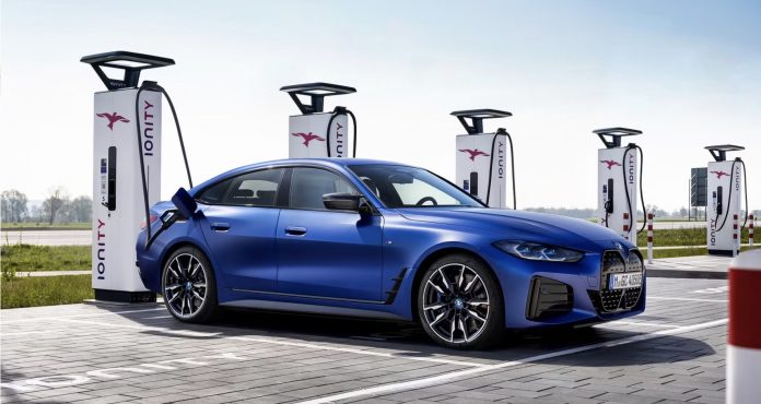 BMW tilbagekalder 70.000 elbiler der slukker sig selv
