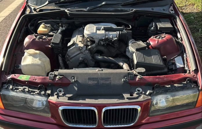 BMW stoppet uden kølerhjelm - det var ejers mindste problem