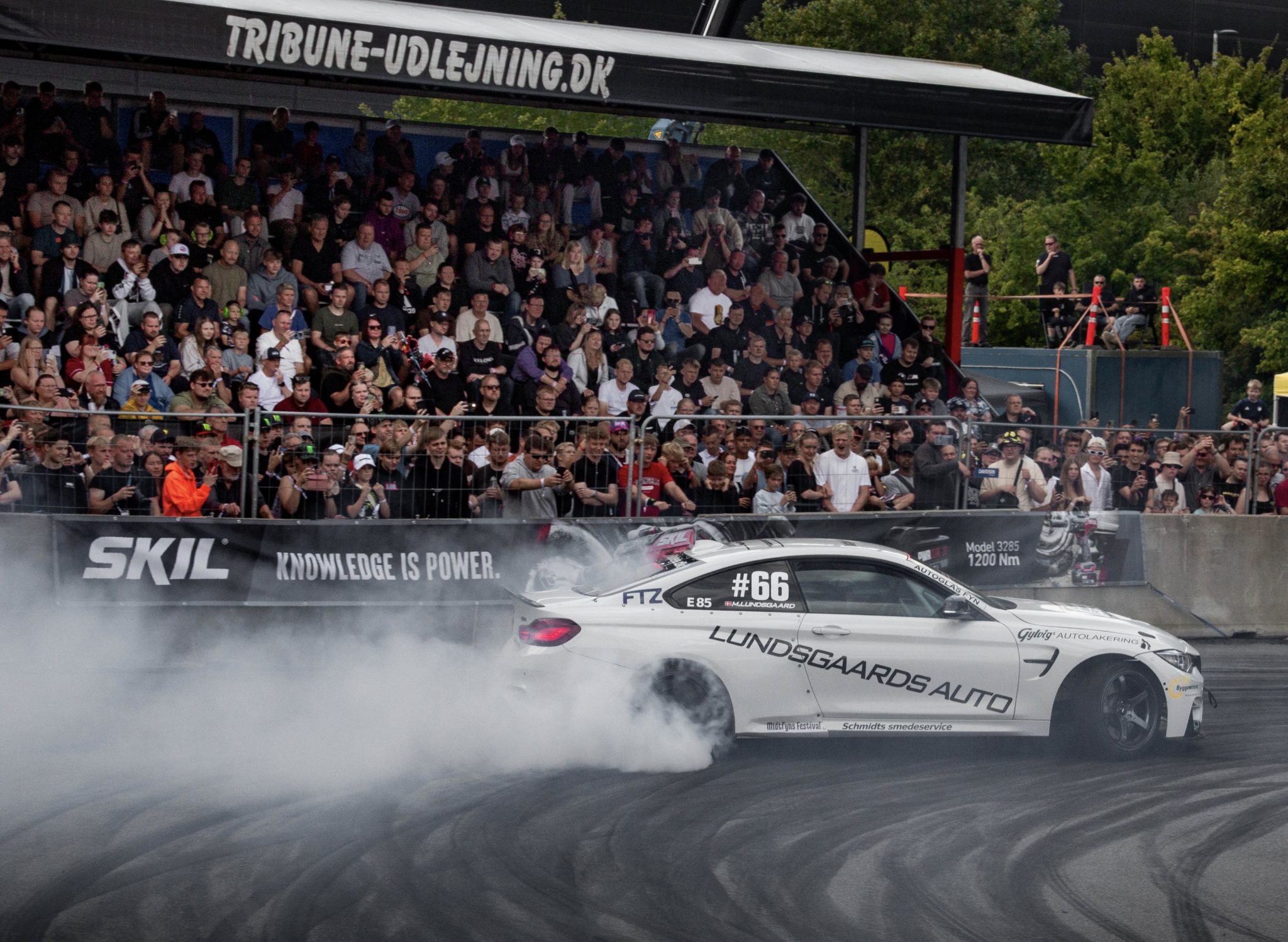 Auto Show-messen er alt det fede på fire hjul – og du kan spare penge nu!