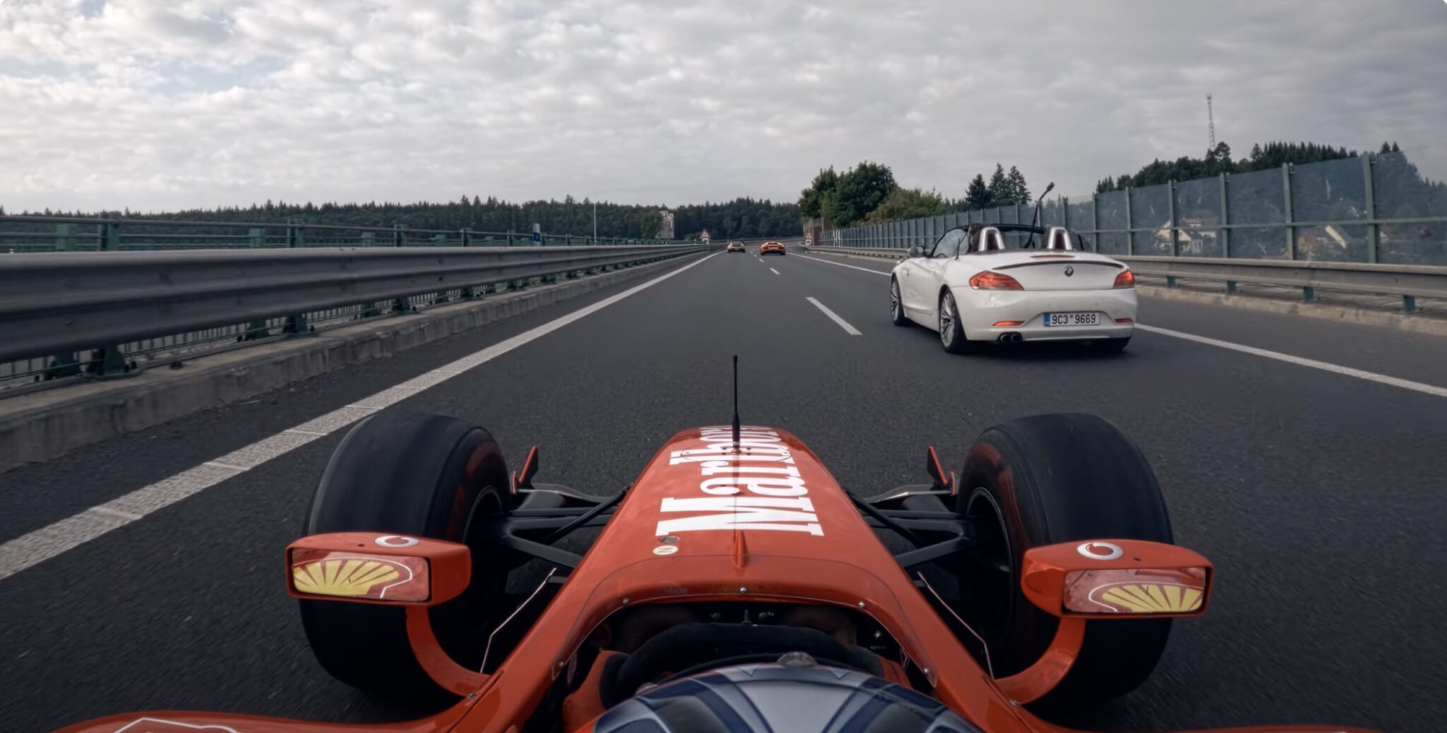 Ulovlig “Formel 1-bil” er tilbage på motorvejen