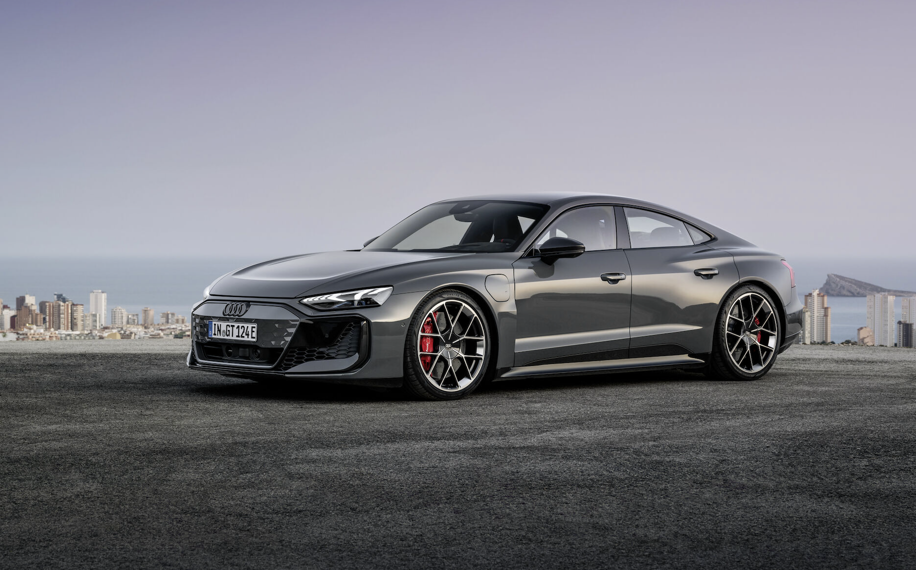 Hvorfor mister nye biler deres værdi så hurtigt?