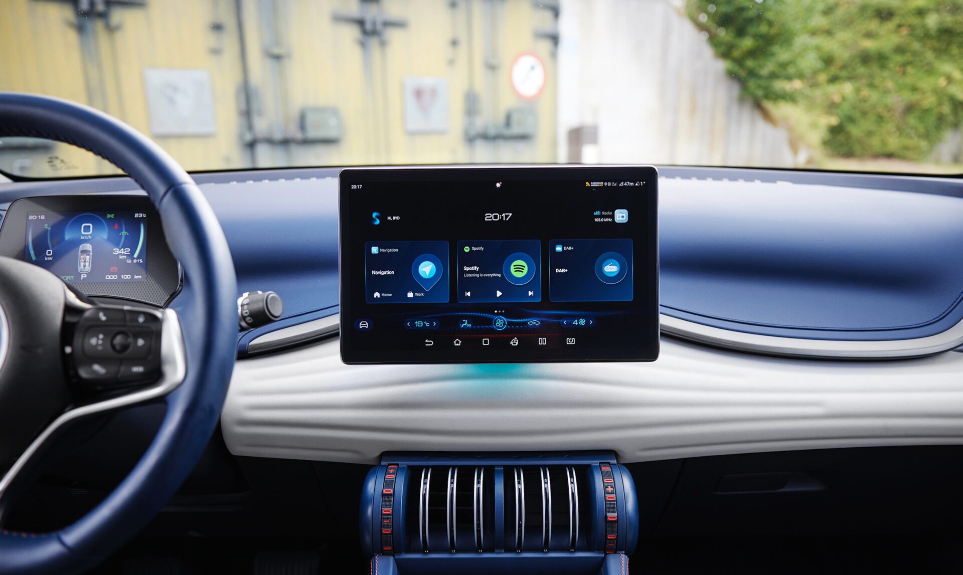 Abonnementer og apps: Sådan vil bilindustrien tjene penge i fremtiden