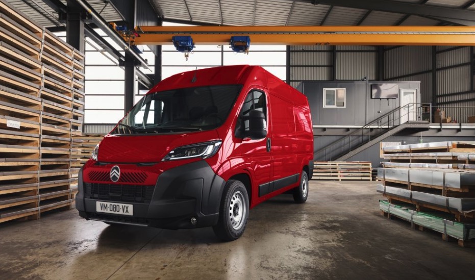 1.072 varevogne tilbagekaldt - tror de er personbiler