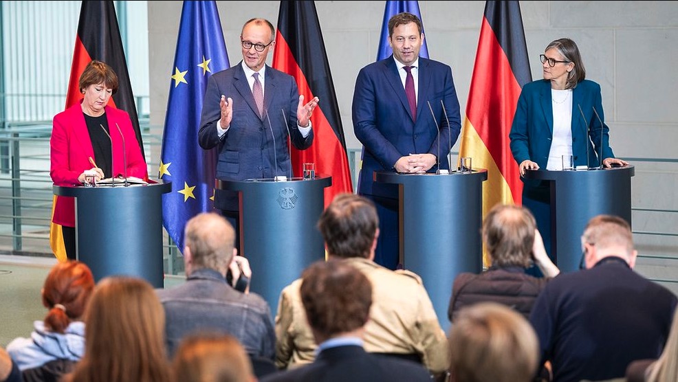 Tysk krav: Forbrændingsmotoren må ikke forbydes