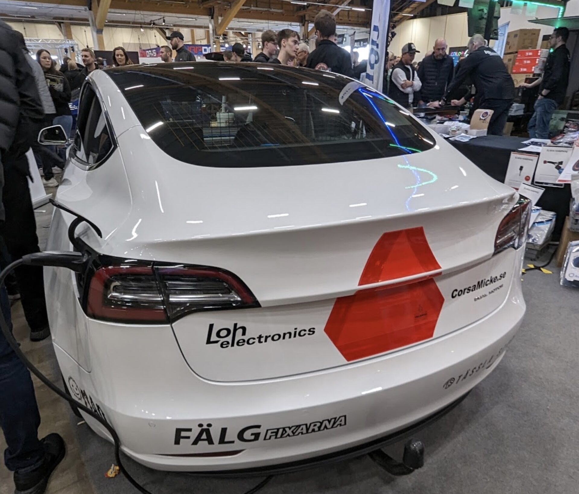 Trods nye EU-regler - svenske biler ikke køre over 30 km/t