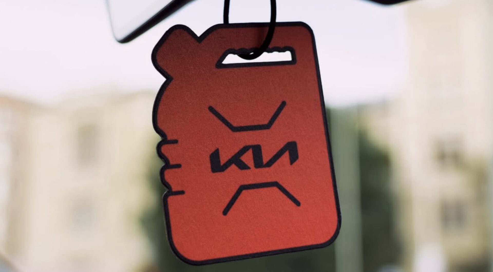 Kia: Folk skal køre elbil fordi benzin stinker