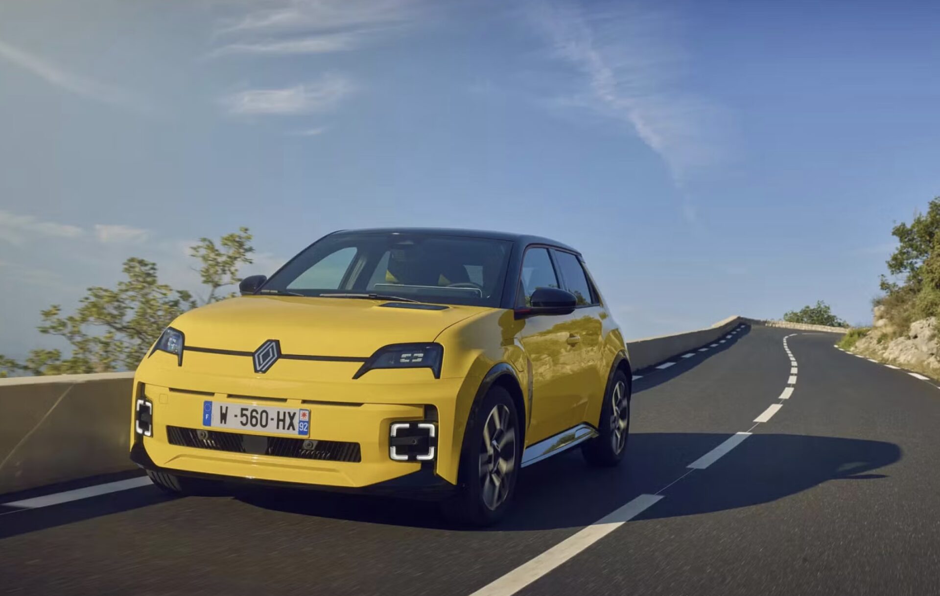 Renault Group sælger 122 procent flere el- og hybridbiler