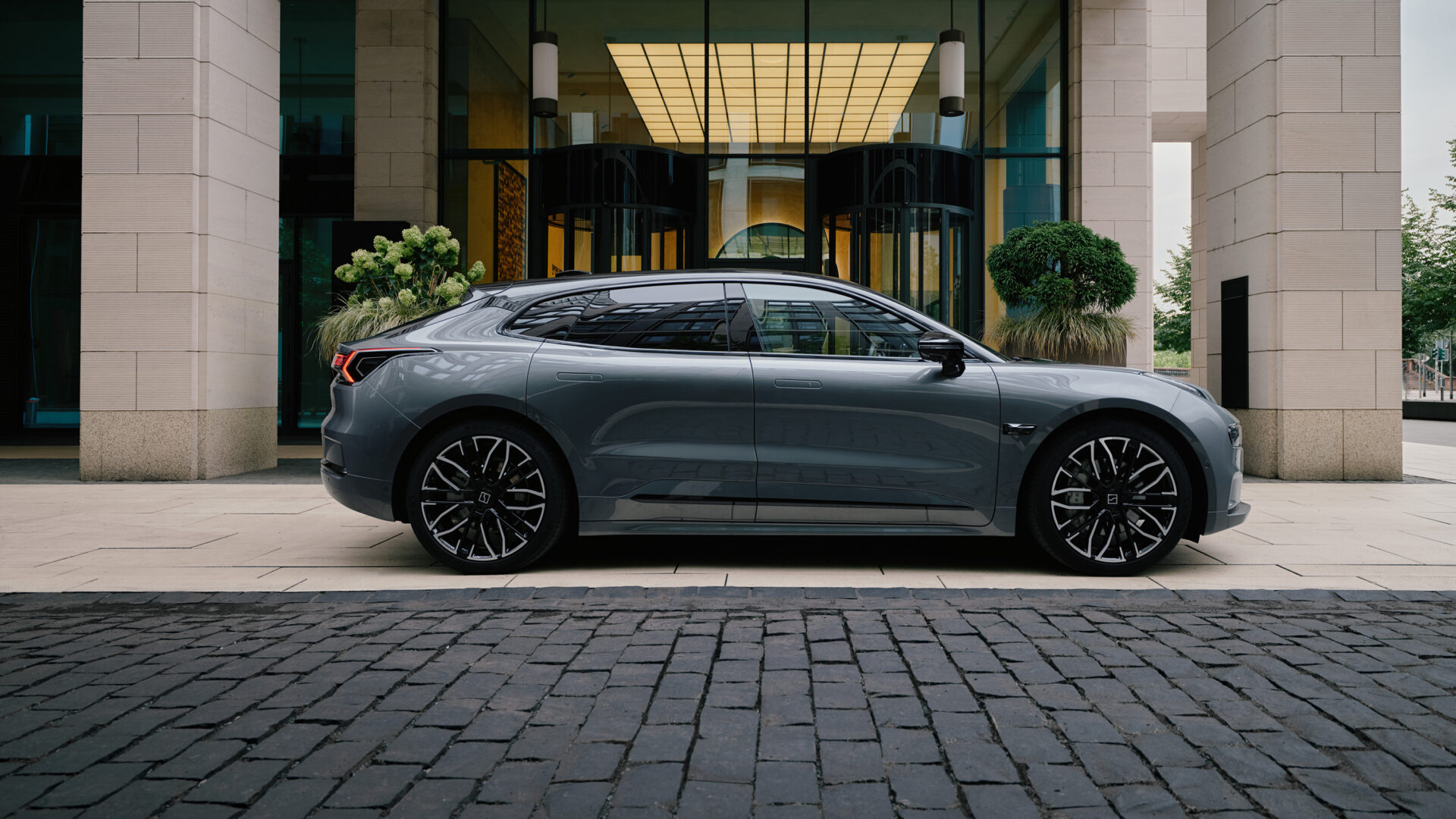 Zeekr vokser hurtigt i Danmark – nu åbnes endnu et showroom