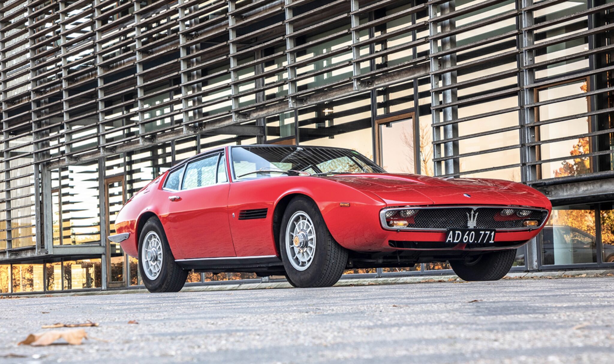 Fra Elvis til Simon Spies – oplev bilerne, der skrev historie