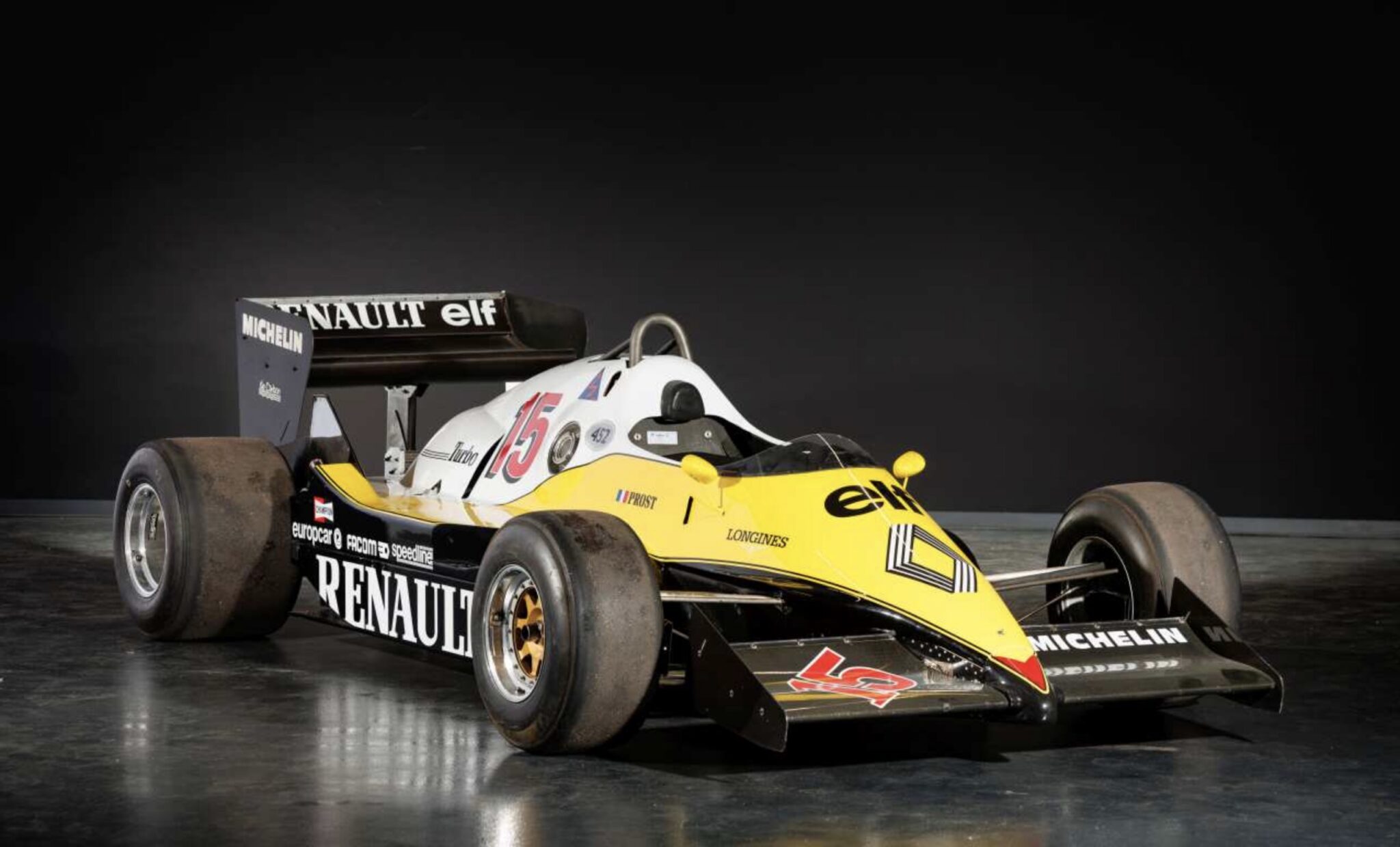 Renault sælger 100 biler fra mærkets egen samling Renault sælger 100 biler fra mærkets egen samling