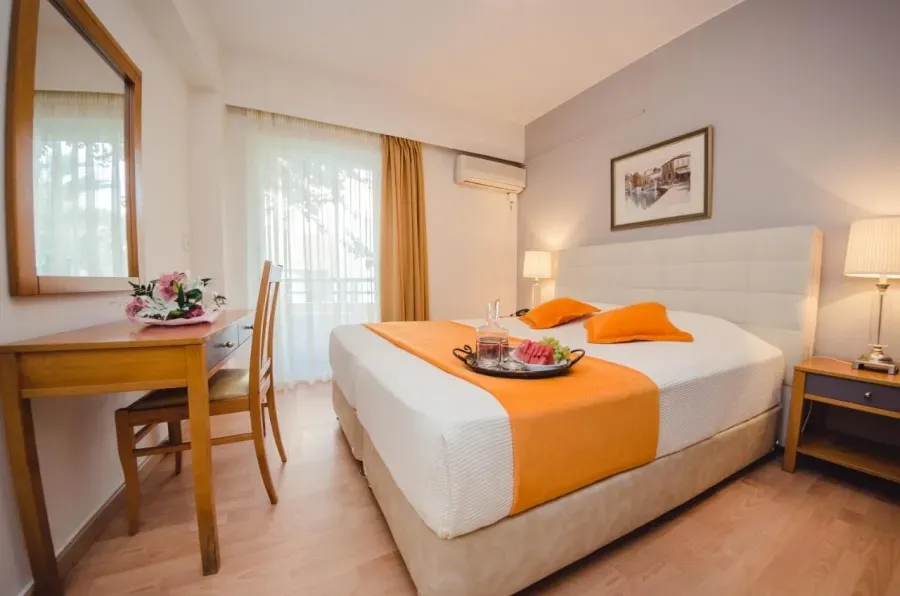 Faedra-plaza-resort-crete-hotel-bedroom