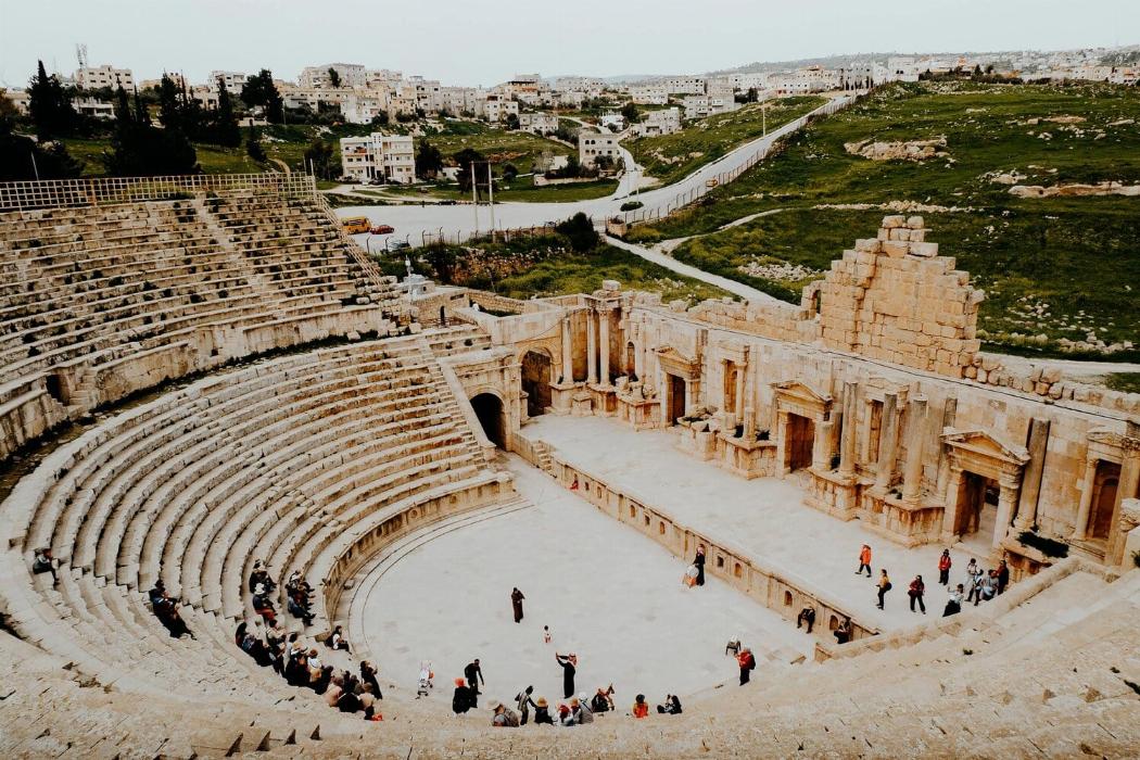 Ruins-of-Jerash-travel-to-jordan
