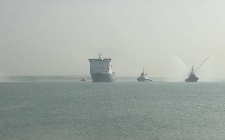 افتتاح الخط البحري العراقي–الإماراتي وموانئ العراق تستقبل أول سفينة من ميناء راشد