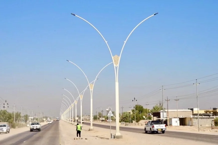 إنجاز مشروع إنارة طريق بصرة – القرنة في ناحية الشافي لتعزيز السلامة المرورية