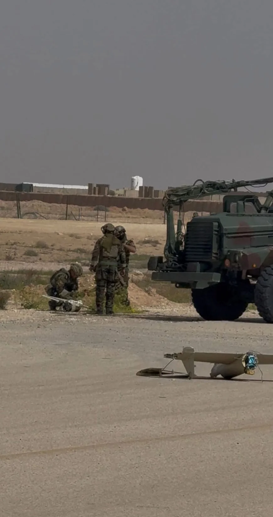 إسقاط طائرة مسيرة حاولت استهداف منظومة الرادار داخل قاعدة عين الأسد