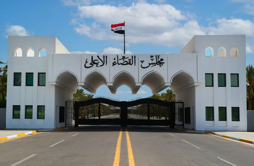 القضاء يلغي قرار فرض "أجور الخدمة" على شركات الاتصالات