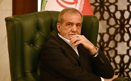 الرئيس الإيراني: نقف ثابتين دفاعاً عن حقوقنا