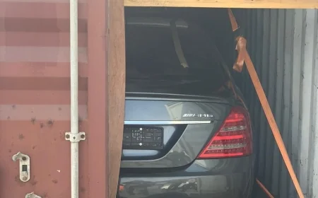 المنافذ الحدودية: إحباط تهريب 12 عجلة دون الموديل في منفذ ميناء أم قصر