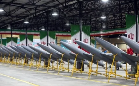 الجيش الإيراني يعلن استهداف منشآت عسكرية أمريكية في قاعدتي "الأزرق" بالأردن و"الشيخ عيسى" بالبحرين بمسيرات انتحارية