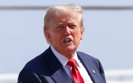 ترمب يهدد: سنستهدف جسرًا أو محطة كهرباء في إيران ردًا على كل هجوم يستهدف السفن في مضيق هرمز