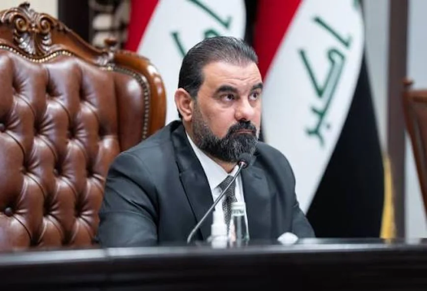رئيس مجلس النواب العراقي يصل إلى طهران للمشاركة في مراسم توديع المرشد الإيراني الراحل