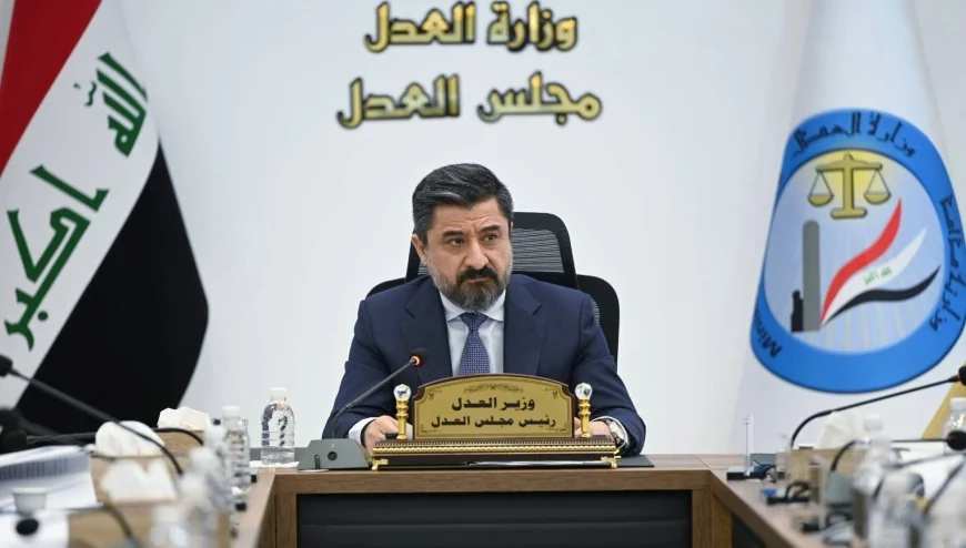 العدل العراقية: وزير العدل والوكيل الأقدم ينجوان من حادث سير على طريق مطار بغداد