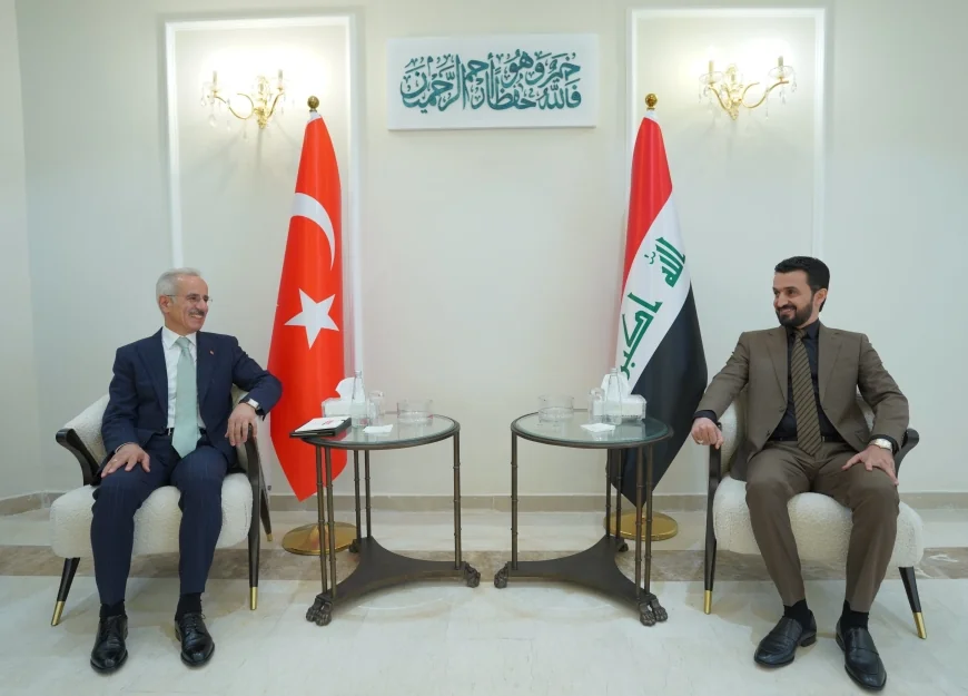 العراق وتركيا يوسّعان آفاق التعاون بمشاريع الربط الإقليمي والعبور الاستراتيجي