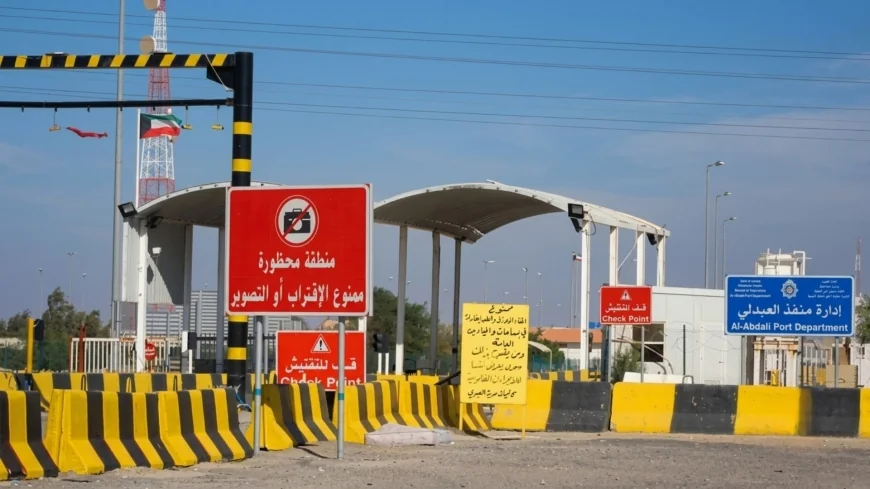 الكويت تعيدُ فتح منفذ العبدلي مع العراق بعد لقاء جمع العيداني ووزير الداخلية الكويتي