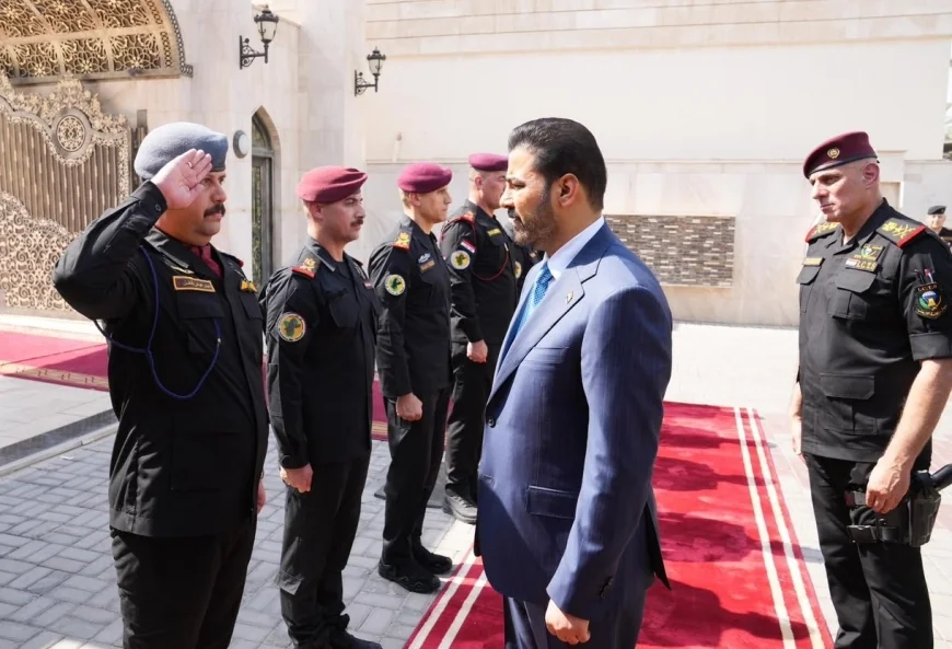 القائد العام يؤكد ضرورة المحافظة على الروح القتالية العالية بجهاز مكافحة الإرهاب