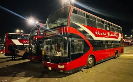 استنفار في ساعات الذروة: وزارة النقل تدفع بـ 570 حافلة لتأمين خطوط تفويج زوار الأربعينية بكربلاء
