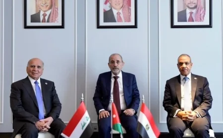 قمة عُمان الثلاثية: العراق والأردن ومصر يتفقون على توسيع الشراكة بالطاقة وبحث أزمة مضيق هرمز