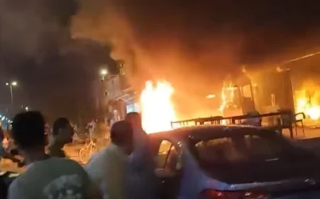 مصرع ثلاثة مواطنين إثر حريق داخل محل لبيع الزيوت ومقهى شعبي في الحلة