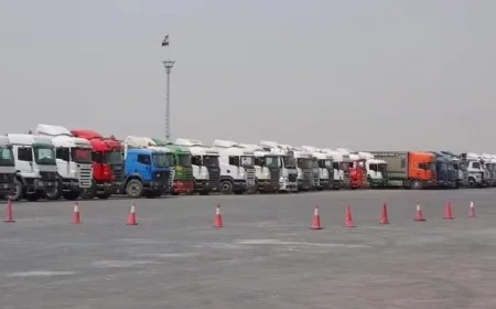 العراق يطلق المرحلة الثانية لتطوير ساحات التبادل التجاري بالمنافذ الحدودية لتعزيز الحوكمة والأتمتة الإلكترونية